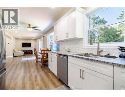 6 Orangewood BOULEVARD - 17