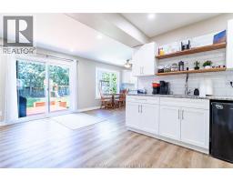 6 Orangewood BOULEVARD - 21