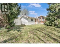 120 Churchill STREET - 14