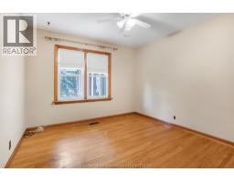 120 Churchill STREET - 8