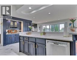 932 GRAND AVENUE West - 19