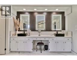 932 GRAND AVENUE West - 39