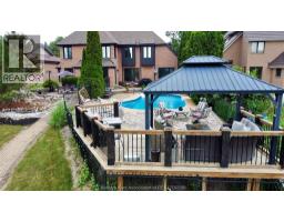 932 GRAND AVENUE West - 4