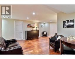 932 GRAND AVENUE West - 49