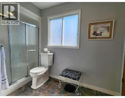 175 Wellington STREET - 16