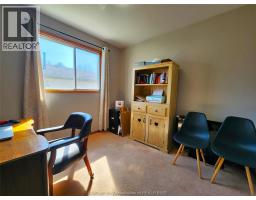 175 Wellington STREET - 18