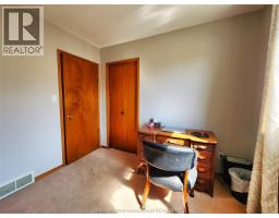 175 Wellington STREET - 19