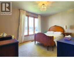 175 Wellington STREET - 20