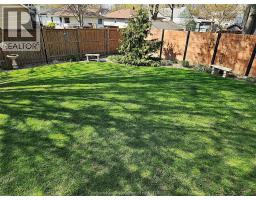 175 Wellington STREET - 30