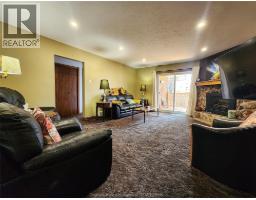 175 Wellington STREET - 7