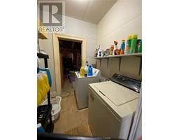 299 Victoria AVENUE - 11