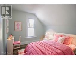 61 Park AVENUE West - 12