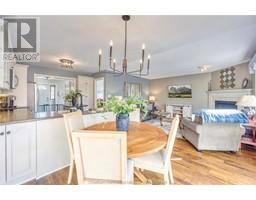 2 Picadilly COURT - 11
