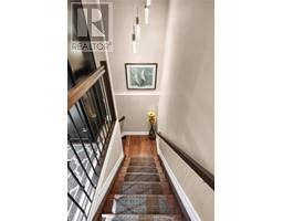 484 TWEEDSMUIR AVENUE West - 35