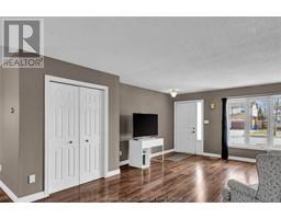 151 Bristol DRIVE - 15