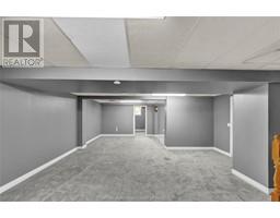 151 Bristol DRIVE - 40
