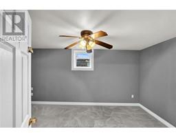 151 Bristol DRIVE - 44