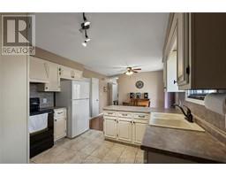 135 Berry STREET - 37