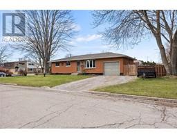 135 Berry STREET - 4