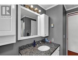 111 DUNKIRK DRIVE - 19