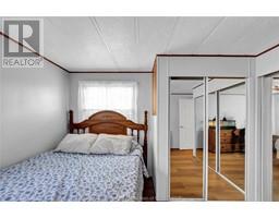 111 DUNKIRK DRIVE - 23