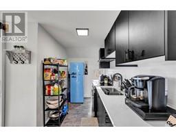 176 SELKIRK STREET - 10