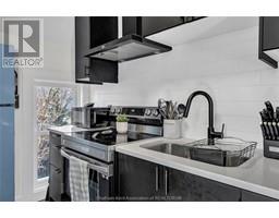 176 SELKIRK STREET - 11