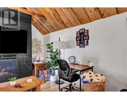 176 SELKIRK STREET - 17