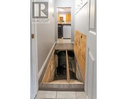 4 OAK STREET - 13