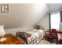 4 OAK STREET - 24