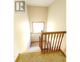18 Wilhelmina WAY - 19