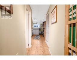 12 Goldpark ROAD - 26