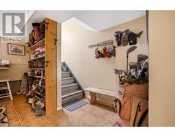 12 Goldpark ROAD - 28