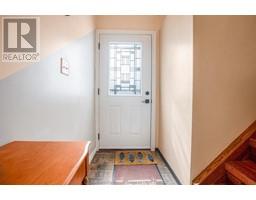 12 Goldpark ROAD - 4
