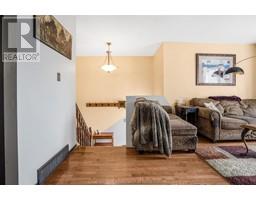 12 Goldpark ROAD - 6