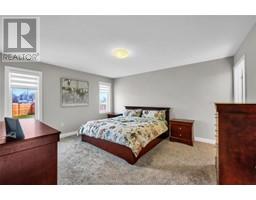 62 MOONSTONE CRESCENT - 17