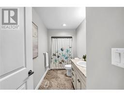 62 MOONSTONE CRESCENT - 24