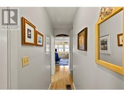 75 Sunnyside AVENUE - 11