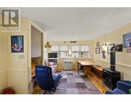 75 Sunnyside AVENUE - 13