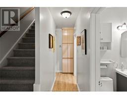 75 Sunnyside AVENUE - 16