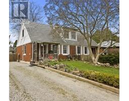 75 Sunnyside AVENUE - 2