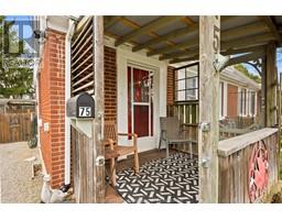 75 Sunnyside AVENUE - 3