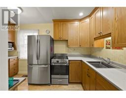 75 Sunnyside AVENUE - 6