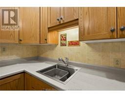 75 Sunnyside AVENUE - 9