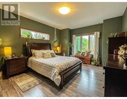 12936 Longwoods ROAD - 13