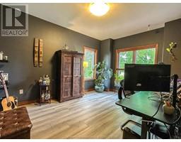 12936 Longwoods ROAD - 21
