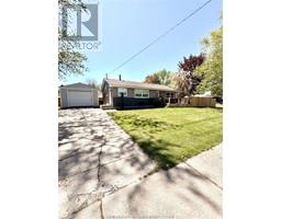 16 Lawrence AVENUE - 5