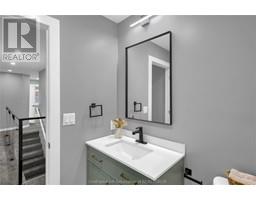 30 MCNAUGHTON AVENUE East - 39