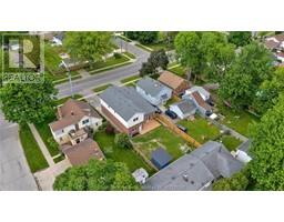 30 MCNAUGHTON AVENUE East - 49