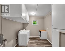 43 Patteson AVENUE - 36